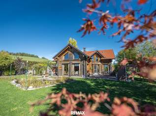 Naturjuwel am Wallersee — massives Fichtenblockhaus auf außergewöhnlichem Grund, 949500 €, Immobilien-Häuser in 5302 Henndorf am Wallersee