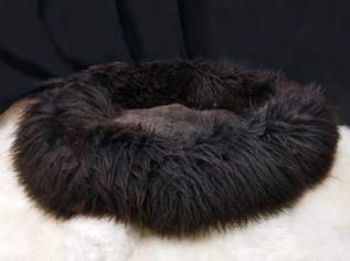 Anti-Stress Haustierbett aus echtem Lammfell Kuschelkomfort für Hund & Katze, 70 €, Marktplatz-Tiere & Tierbedarf in 8020 Puntigam