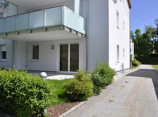 Moderne 4-Zimmer-Wohnung mit Eigengarten, in zentraler Lage und absoluter Seenähe!, 1680 €, Immobilien-Wohnungen in 4810 Gmunden
