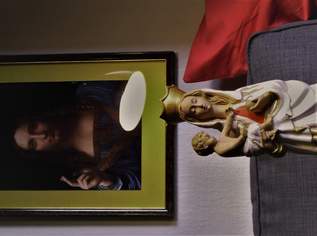 Gotische Madonna mit Kind, holzgeschnitzt, polychrom gefasst