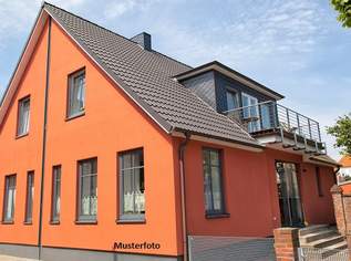 Gepflegtes Zweifamilienhaus mit Schwimmteich und exklusivem Wellnessbereich, 708000 €, Immobilien-Gewerbeobjekte in 4060 Leonding Gepflegtes Zweifamilienhaus mit Schwimmteich und exklusivem Wellnessbereich, 708000 €, Immobilien-Gewerbeobjekte in 4060 Leonding