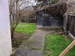 Baugrundstück mit Altbestand sowie großem Garten zu verkaufen! Baugrundstück mit Altbestand sowie großem Garten zu verkaufen!