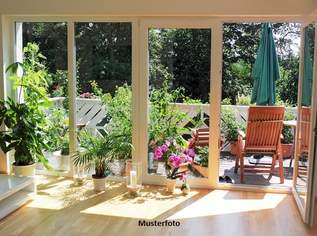 Elegantes Einfamilienhaus mit großzügiger Terrasse und Poolhaus - Der Traum für Ihre Familie, 1160100 €, Immobilien-Gewerbeobjekte in 7344 Gemeinde Stoob Elegantes Einfamilienhaus mit großzügiger Terrasse und Poolhaus - Der Traum für Ihre Familie, 1160100 €, Immobilien-Gewerbeobjekte in 7344 Gemeinde Stoob