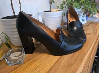 USHA Leder-Pumps in schwarz - Gr 41 - neuwertig