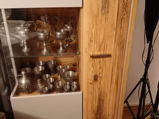 Beleuchtete Möbelix Vitrine / Highboard in Grau, 219 €, Haus, Bau, Garten-Möbel & Sanitär in 1010 Innere Stadt