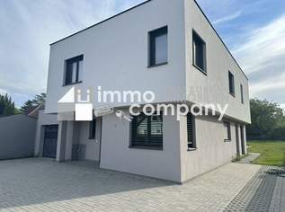 TRAUMHAUS NACH IHREN WÜNSCHEN - MITTEN IM GRÜNEN + POOL, 675000 €, Immobilien-Häuser in 2231 Strasshof an der Nordbahn