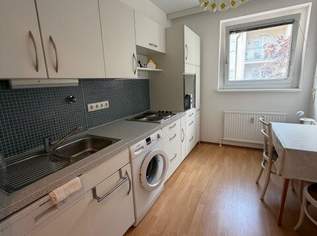 Korneuburg ! Schöne geräumige 2-Zi Wohnung mit Loggia Nähe Zentrum und Bahnhof in gepflegter Wohnhausanlage !, 239000 €, Immobilien-Wohnungen in 2100 Korneuburg