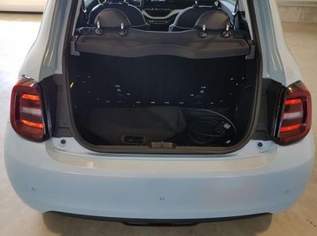 500e Passion 95 PS-AndroidAuto-AppleCarPlay-V..., 19969 €, Auto & Fahrrad-Autos in 6844 Gemeinde Altach