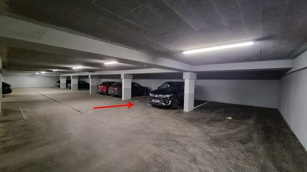 Garage Esslinger Hauptstraße / Silberergasse Garage Esslinger Hauptstraße / Silberergasse